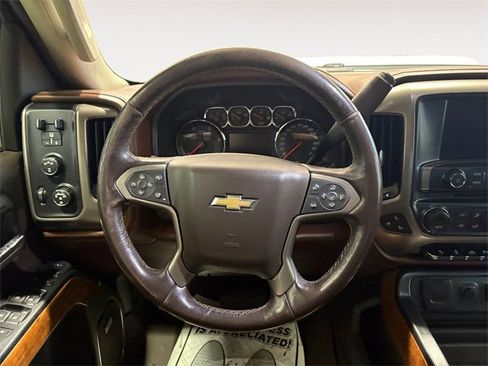 Used 2017 Chevrolet Silverado 2500 High Country w/ Duramax Plus Package image 10