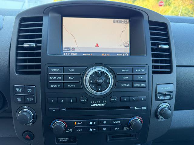 Used 2012 Nissan Pathfinder LE AWD/4WD image 13