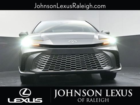 Used 2026 Toyota Camry XSE FWD image 15