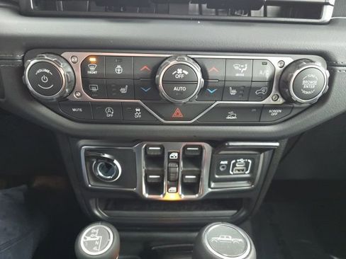 New 2026 Jeep Gladiator Sport image 21