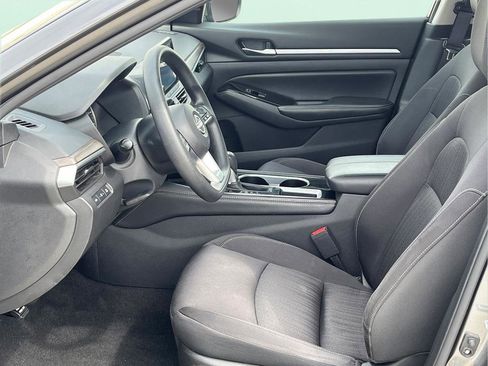 Used 2023 Nissan Altima 2.5 SV image 17