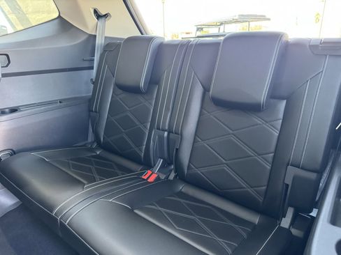 Used 2024 Volkswagen Atlas SE w/ Panoramic Sunroof Package image 38