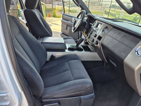 Used 2015 Ford Expedition XLT image 15