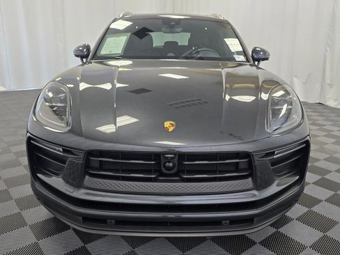 Certified 2024 Porsche Macan image 10