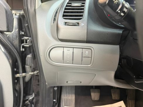 Used 2017 Kia Forte LX FWD image 20