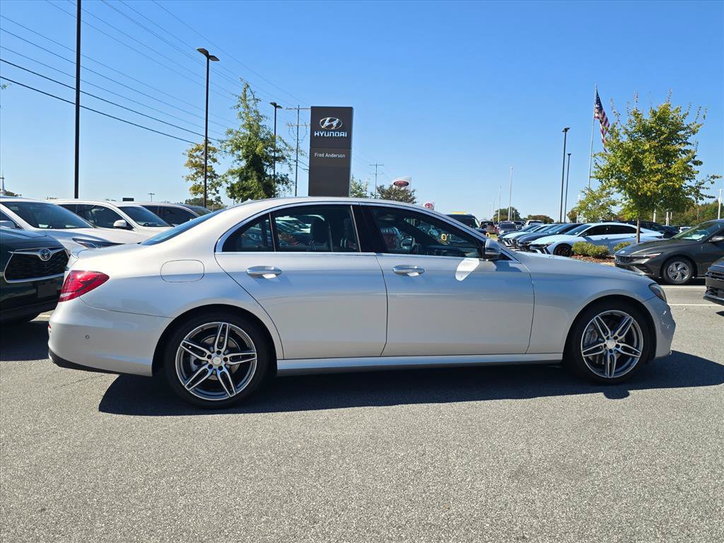 Used 2017 Mercedes-Benz E 300 image 2