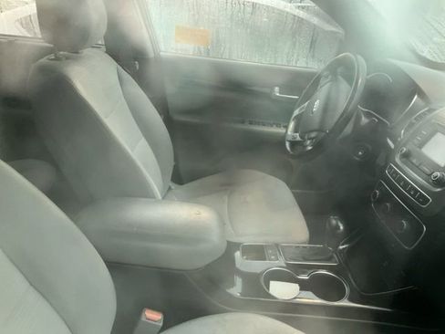 Used 2014 Kia Sorento LX AWD/4WD image 4