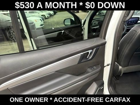 Used 2025 Buick Enclave Preferred AWD/4WD image 36