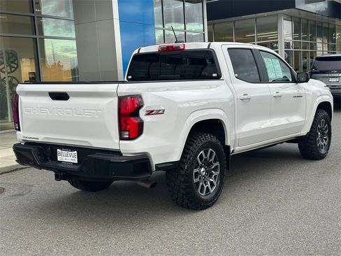 Used 2024 Chevrolet Colorado Z71 w/ Z71 Convenience Package 2 image 5