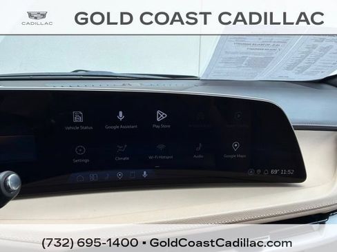 Certified 2024 Cadillac XT4 Luxury w/ Cold Weather Package FWD image 21