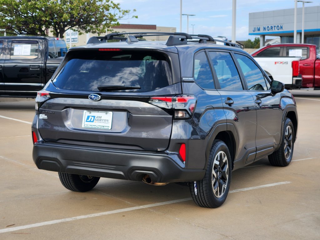 Used 2025 Subaru Forester Premium AWD/4WD image 5