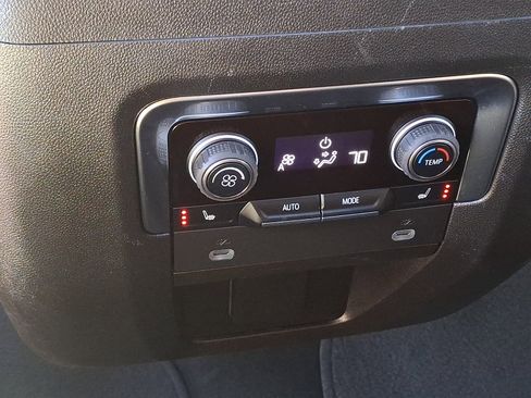 Used 2024 Chevrolet Tahoe High Country image 12