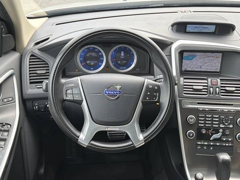 Used 2011 Volvo XC60 T6 AWD/4WD image 23