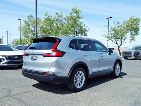 Used 2023 Honda CR-V EX image 6