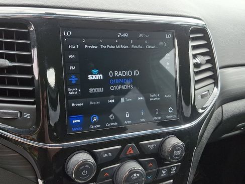 Used 2019 Jeep Grand Cherokee Altitude RWD image 17