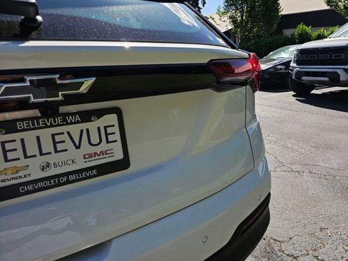 New 2027 Chevrolet Bolt LT FWD image 17