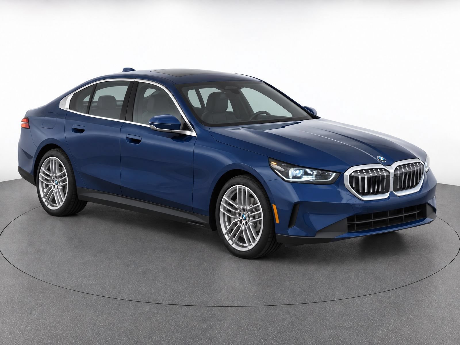 Used 2024 BMW 530i w/ Premium Package RWD image 1