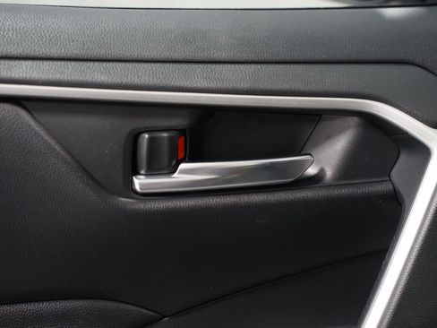 Used 2023 Toyota RAV4 SE w/ Weather & Moonroof Package image 33