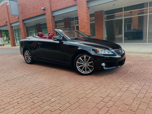 Used 2015 Lexus IS 250C image 1