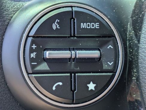 Used 2024 Kia Soul LX w/ Option Group 015 image 13