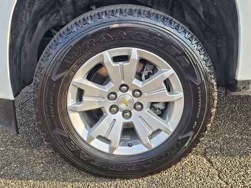 Used 2022 Chevrolet Colorado LT w/ Fleet Safety Package image 23