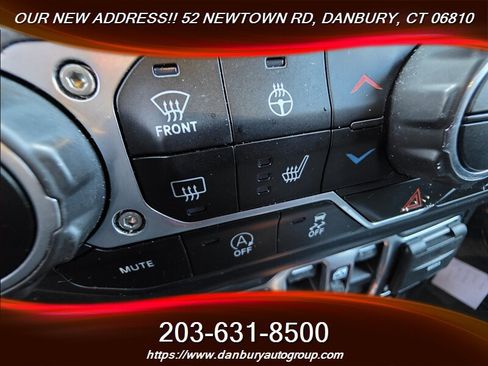 Used 2019 Jeep Wrangler Unlimited Sport S AWD/4WD image 16