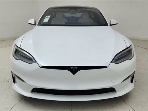 Used 2021 Tesla Model S Plaid image 2