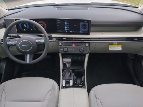 New 2026 Hyundai Tucson SE image 17