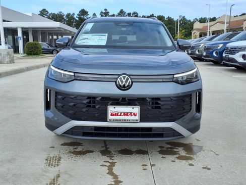 New 2026 Volkswagen Tiguan S FWD image 5