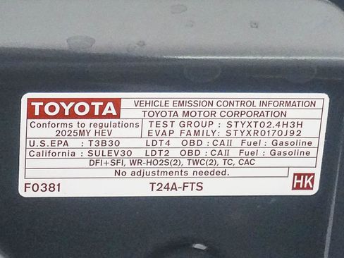 Certified 2025 Toyota Tacoma TRD Off-Road AWD/4WD image 43