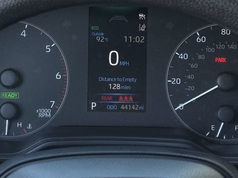 Used 2025 Toyota Corolla LE FWD image 16