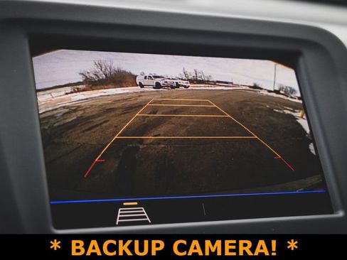 Used 2020 Chevrolet Equinox LS image 3