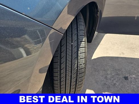 Used 2015 Toyota Corolla L FWD image 33