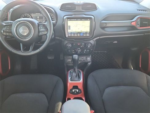 Used 2022 Jeep Renegade Trailhawk image 22