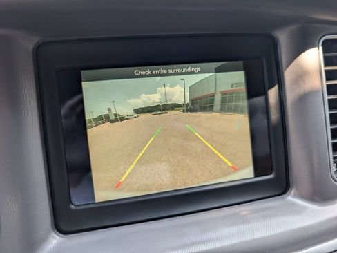 Used 2022 Dodge Charger SXT w/ Driver Convenience Group RWD image 14