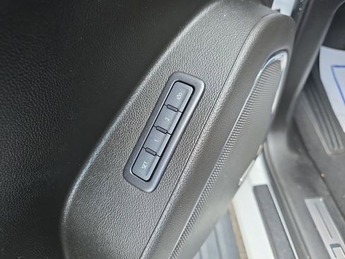 Used 2019 Chevrolet Tahoe Premier w/ Premier Plus Edition AWD/4WD image 17