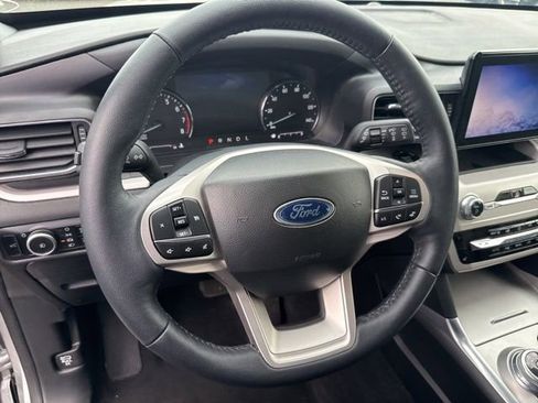 Used 2023 Ford Explorer XLT w/ Equipment Group 202A image 19