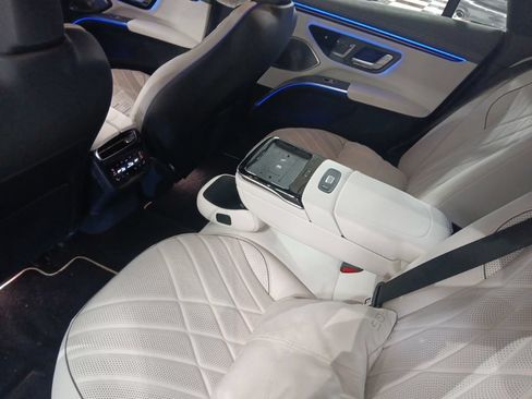 Used 2024 Mercedes-Benz EQS AMG 4MATIC image 5