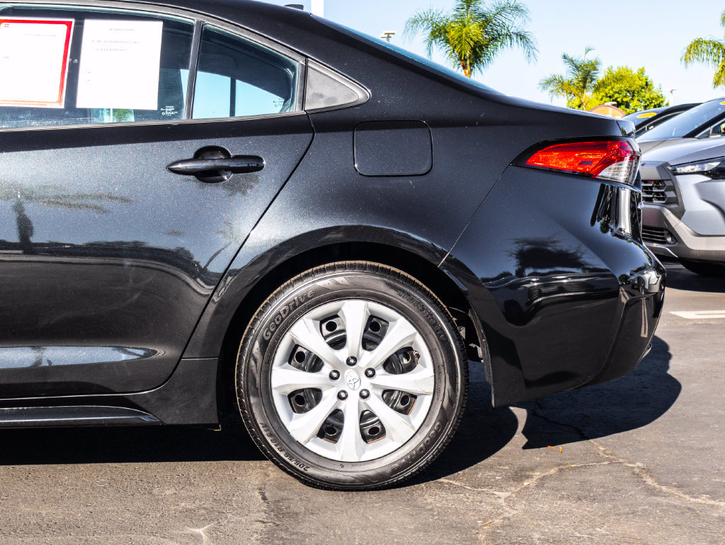 Used 2022 Toyota Corolla LE FWD image 6