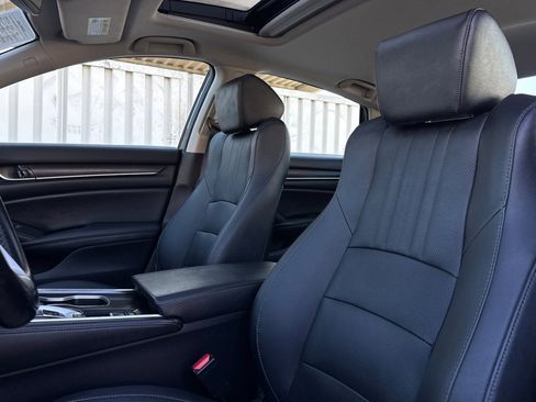 Used 2020 Honda Accord Touring image 22