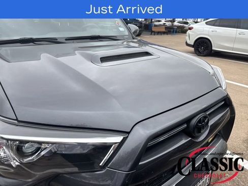 Used 2022 Toyota 4Runner TRD Off-Road Premium image 33