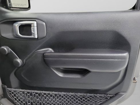 Used 2021 Jeep Wrangler Unlimited Sport image 16