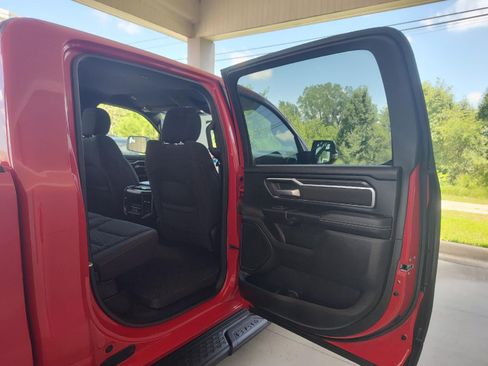 Used 2025 RAM 1500 Big Horn AWD/4WD image 18