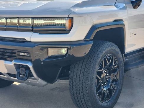 New 2026 GMC Hummer EV SUV AWD/4WD image 8