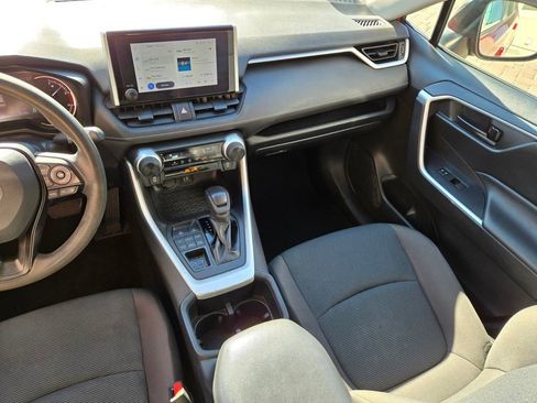 Used 2023 Toyota RAV4 LE AWD/4WD image 16