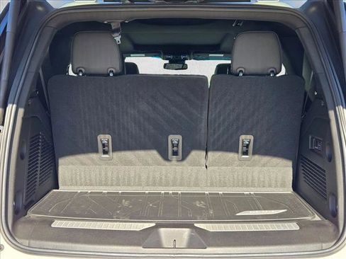 Used 2023 Chevrolet Tahoe Z71 w/ Z71 Off-Road Package image 6