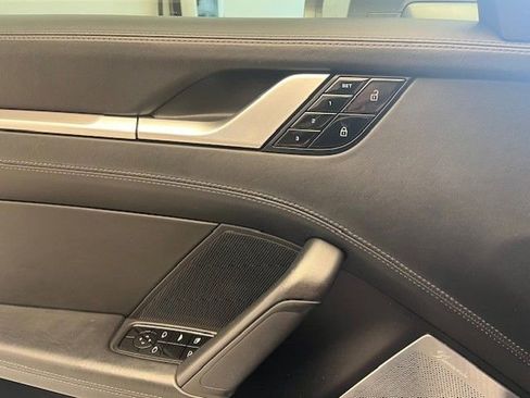 Used 2020 Porsche 911 Carrera 4S image 11