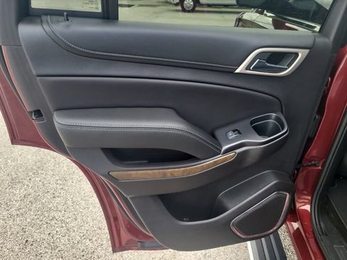 Used 2018 GMC Yukon Denali w/ Denali Ultimate Package RWD image 13
