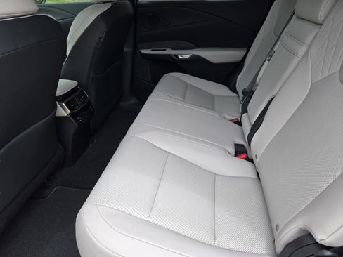 New 2026 Lexus RX 350 FWD image 17
