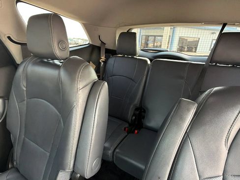 Used 2018 Buick Enclave Premium w/ Trailering Package AWD/4WD image 38
